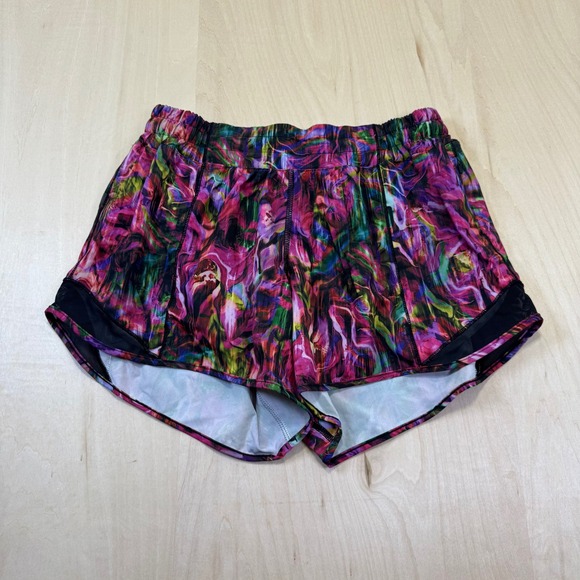 Lululemon Hotty Hot Shorts Size 8 Hyper Flow Pink Multi Low Rise 4" - Picture 1 of 7